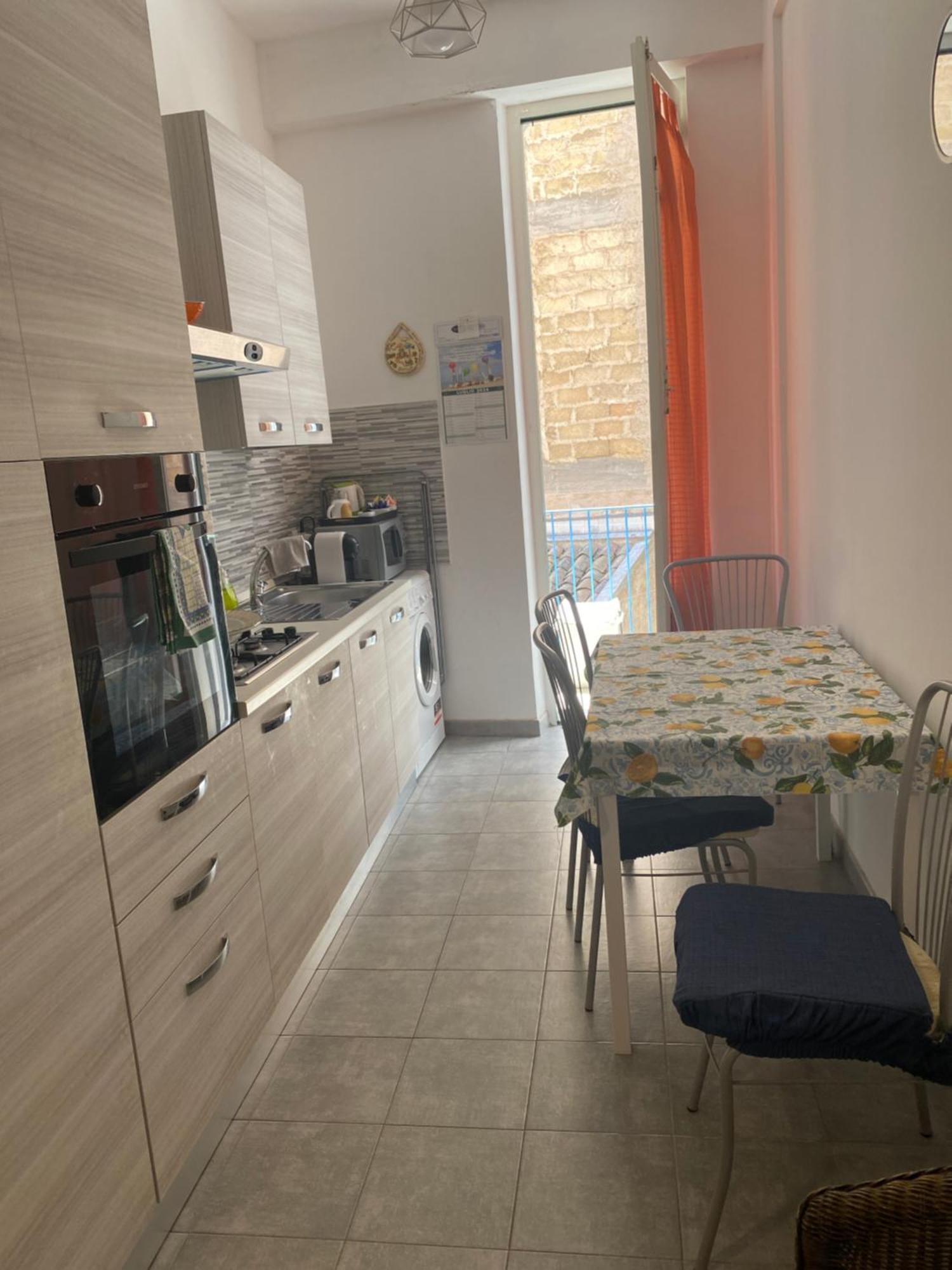 Serradifalco Cozy House Di Enza E Luigi Palermo Eksteriør bilde